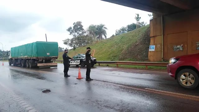 Se llevaron adelante operativos de seguridad vial en Oberá. Policía de Misiones