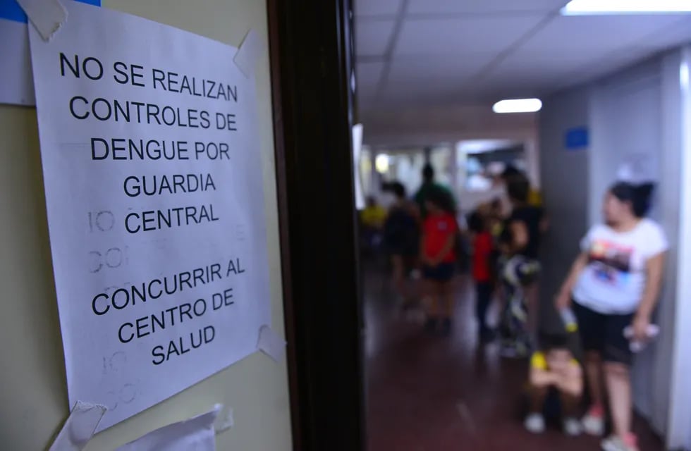 Atención de niños en el Hospital Infantil de Alta Córdoba, en muchos casos a causa del dengue (La Voz).