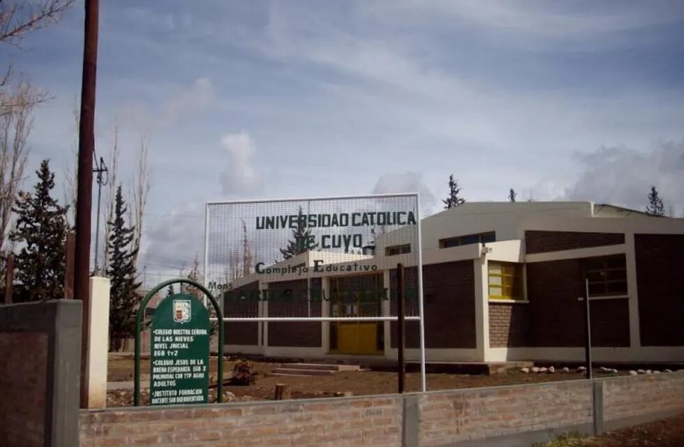 En la Universidad Católica de Cuyo funcionará el centro de detección de botulismo.
