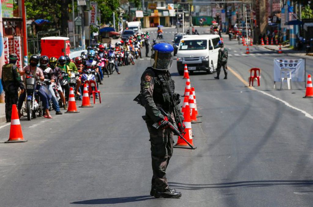 Rodrigo Duterte ordenó a las fuerzas de seguridad a "disparar a matar". (EFE)