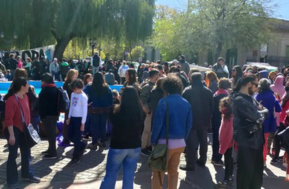 Movilización en San Luis en repudio al intento de asesinato a Cristina Kirchner.