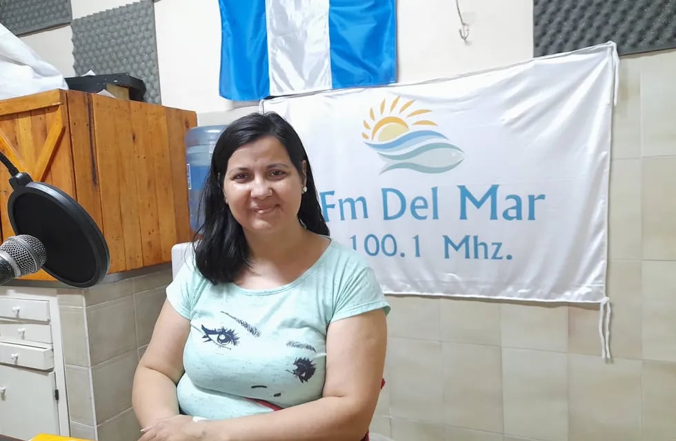 Punta Alta: Té con entretenimientos para colaborar con una paciente oncológica