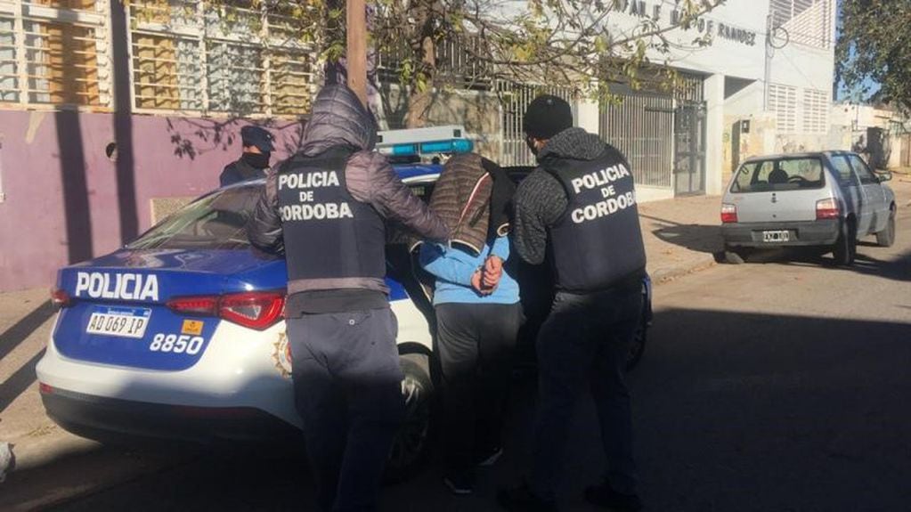 Arrestan en Córdoba a presuntos delincuentes acusados de varios robos en Carlos Paz y alrededores. (Foto: prensa Departamental Punilla).