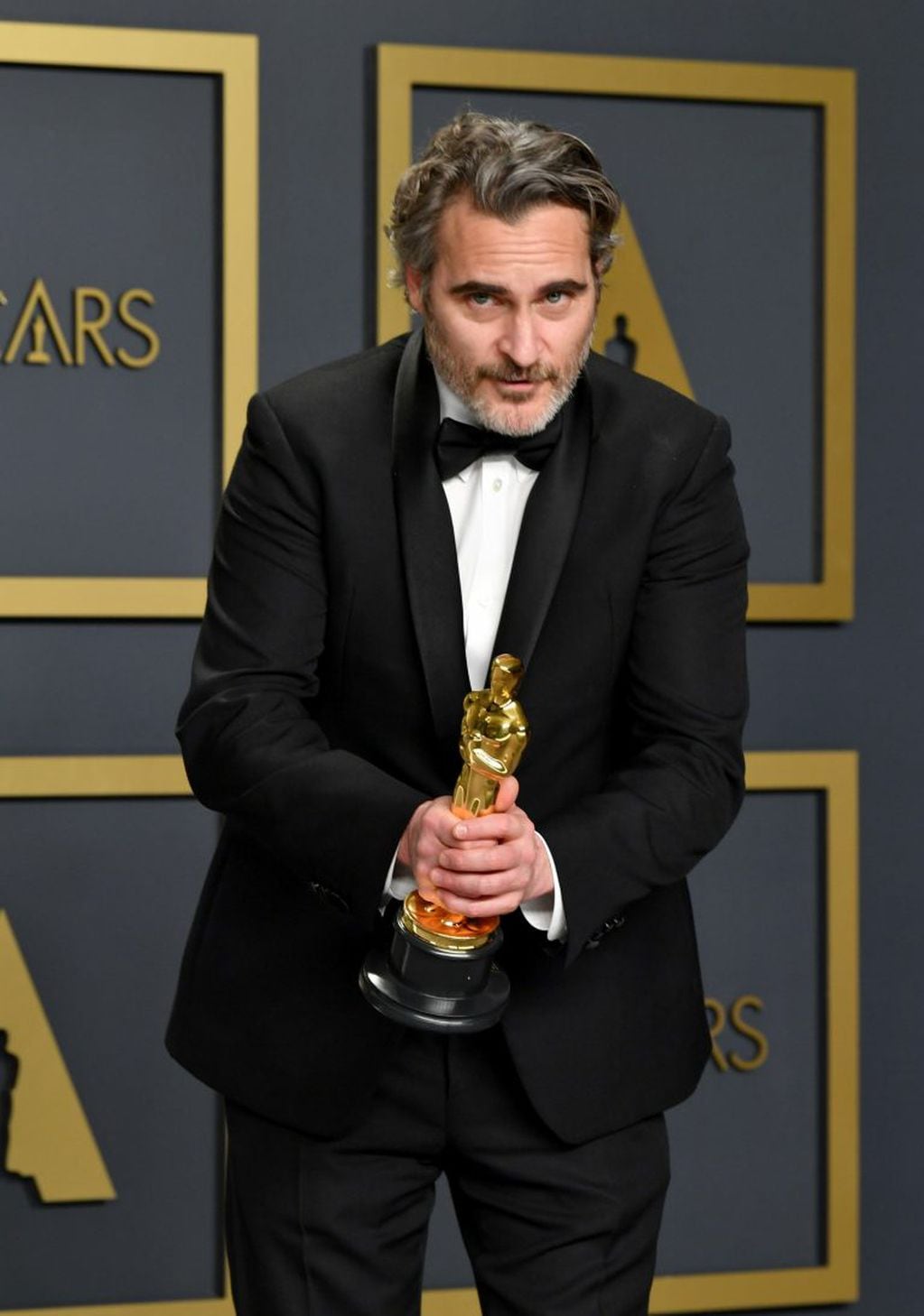 El actor ganó su primer Oscar por su interpretación den la película 'Guasón'. (Foto: AFP)
