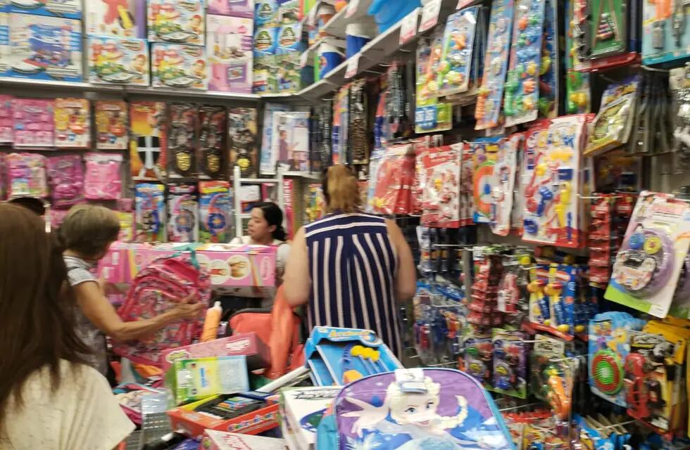 Horario extendido en las jugueterías del Centro de Córdoba (José Hernández).