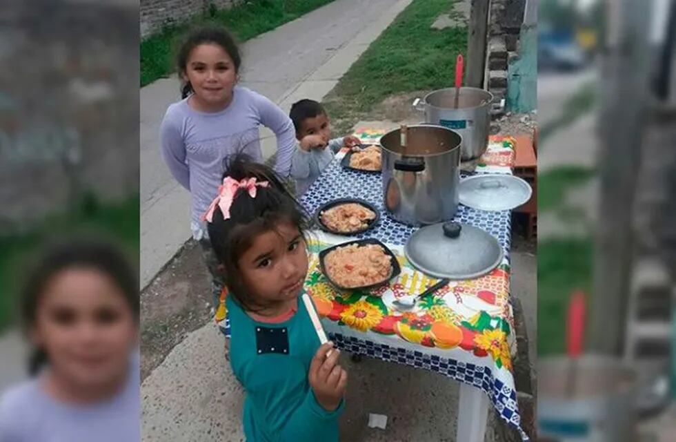 Un vecino de Paraná abrió un merendero para ayudar a los niños del barrio