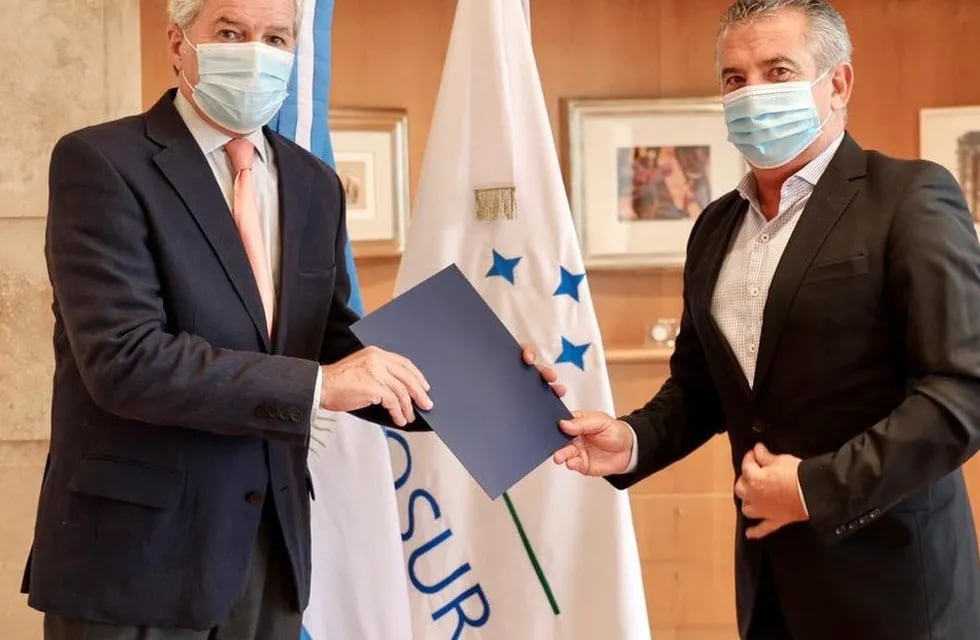 El canciller Felipe Solá y el embajador en Tel Aviv, Sergio Urribarri.