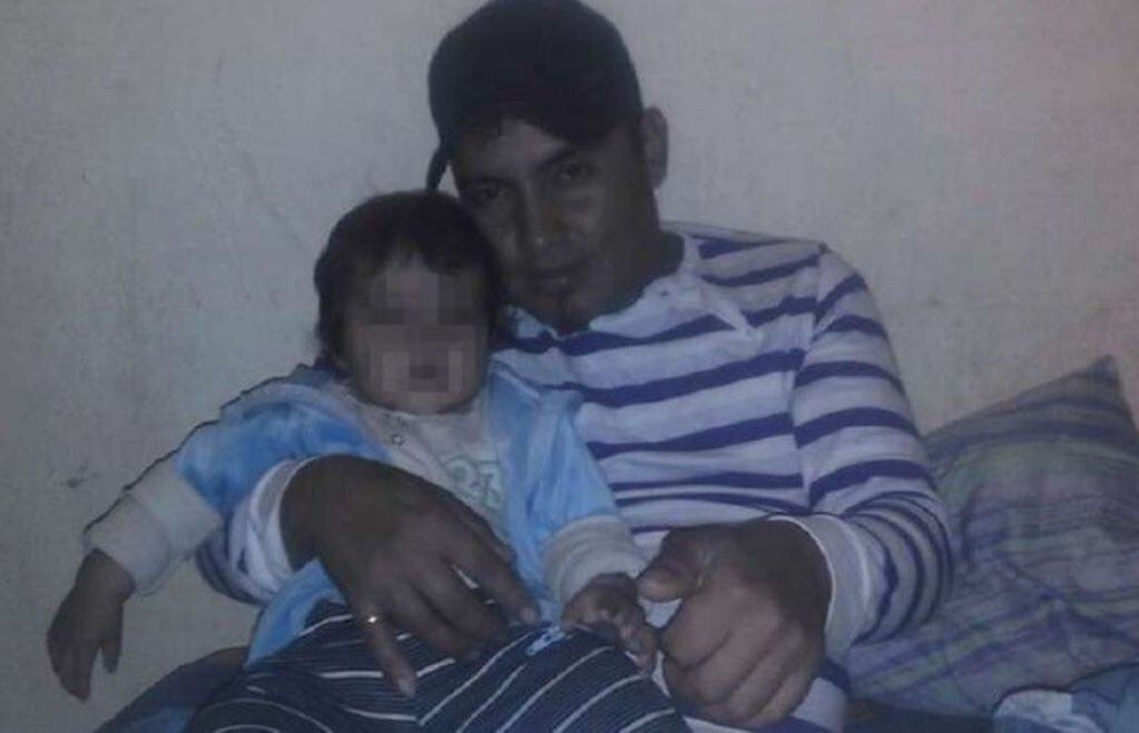 El padre del bebé asesinado en Maipú, Sergio Carmona, se quebró: “Le pegué porque había roto el televisor”.