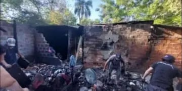Posadas: dos precarias viviendas fueron consumidas por el fuego y piden ayuda para las familias afectadas