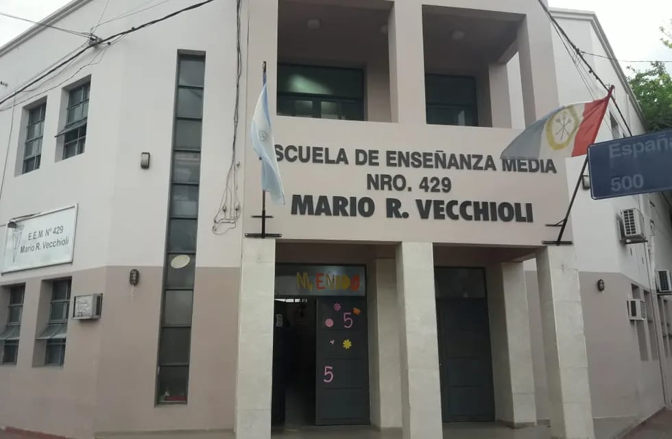 Escuela De Enseñanza Secundaria Orientada EESO Nro. 429 Mario R. Vecchioli.