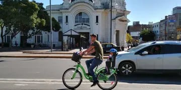 Suman bicicletas públicas con sillitas en Rosario