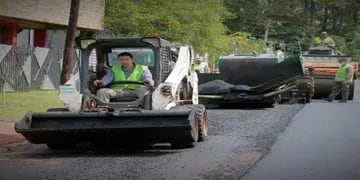 Continúan las obras de repavimentación de calles en Santo Pipó