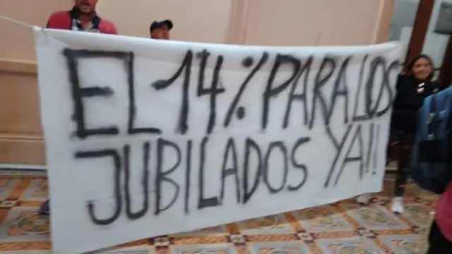 Reclamo de empleados municipales de Gualeguaychú