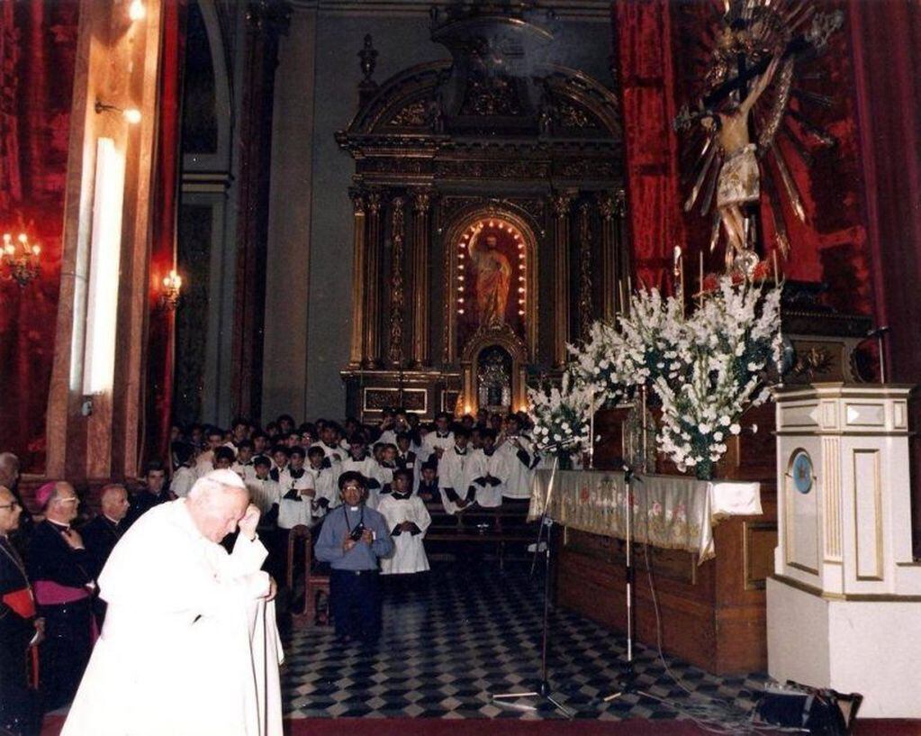 33 años de la visita de Juan Pablo II al Señor y la Virgen del Milagro (La Gaceta)