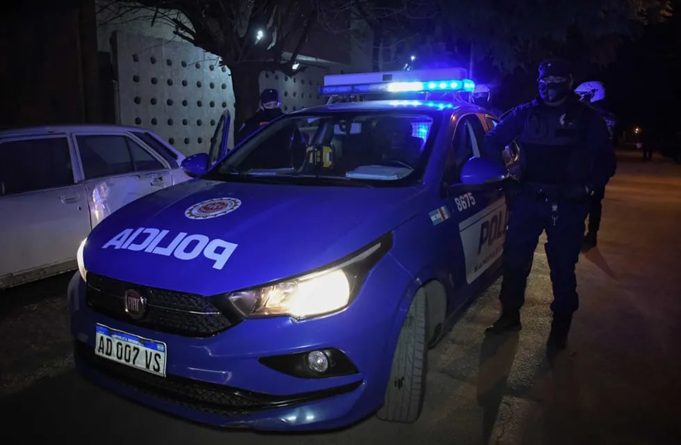 En las últimas horas se reforzaron los controles policiales en distintos puntos de la ciudad (Policía de Córdoba).