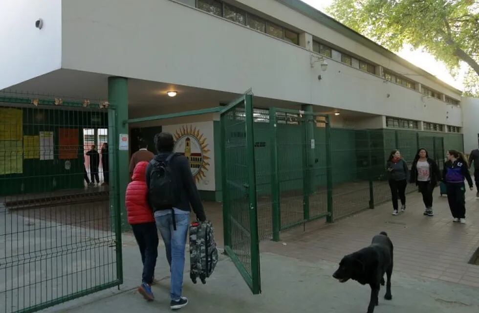Escuela vacía en Mendoza