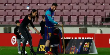 Los Messi y el premio a la Pulga