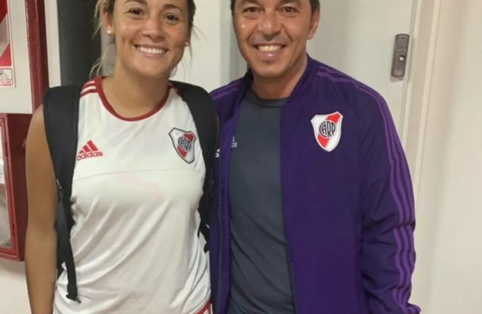 Rocío Oliva con Marcelo Gallardo (Twitter/@CostaFebreOk)