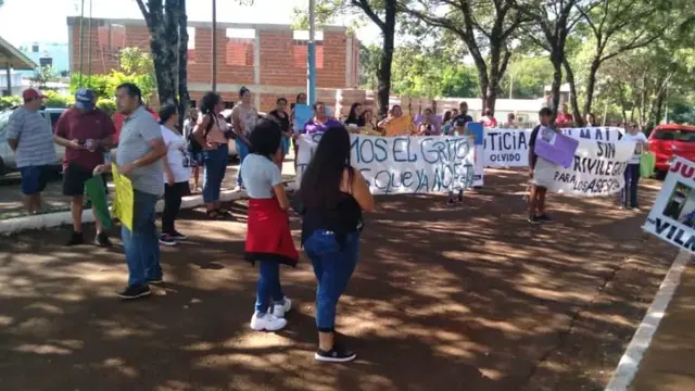 Marcha en San Antonio pidiendo justicia por las víctimas del doble femicidio