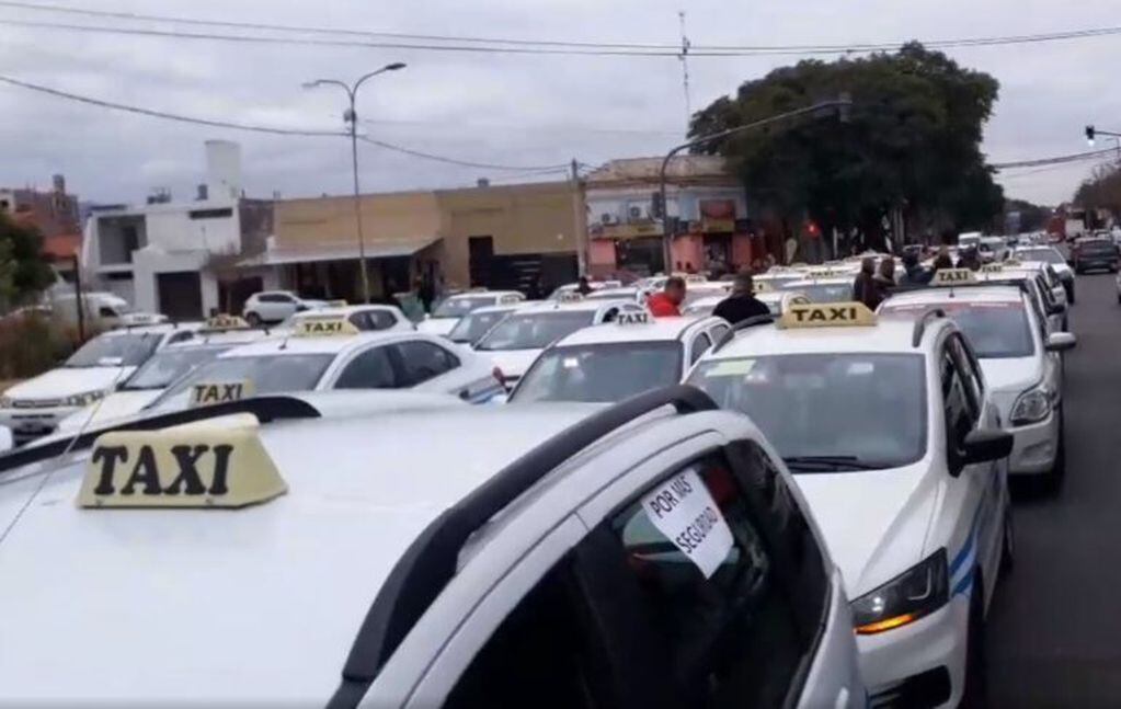 Manifestación de taxis en San Luis