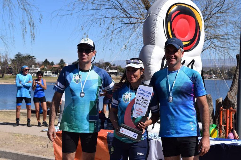 Ganadores de la regata "Vuelta al Lago" de Carlos paz