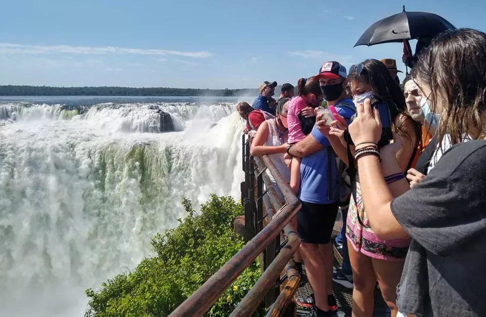 Puerto Iguazú: este sábado, las Cataratas ya recibieron a casi 9.000 turistas