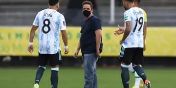 El partido entre Argentina y Brasil quedó suspendido por la irrupción de un agente sanitario