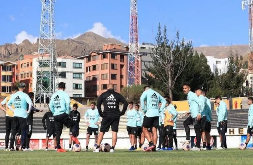 La Selección Argentina entrenó en La Paz (Foto: AFA)