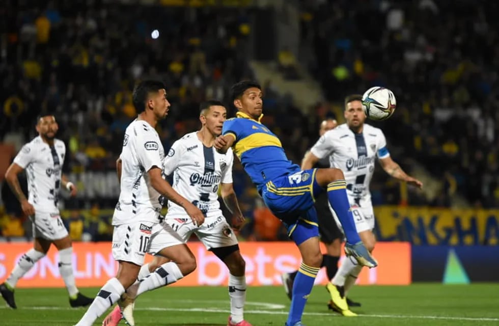 Boca enfrenta a Quilmes por los cuartos de final de la Copa Argentina en el estadio Malvinas Argentinas / Mariana Villa.