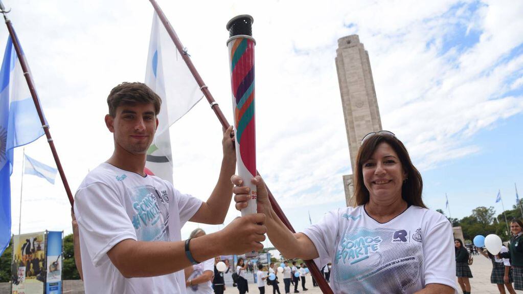 Encendido de la llama olímpica en los Juegos Suramericanos de la Juventud
