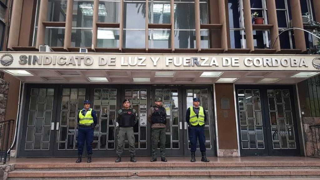 Allanamientos de Gendarmería en Luz y Fuerza.