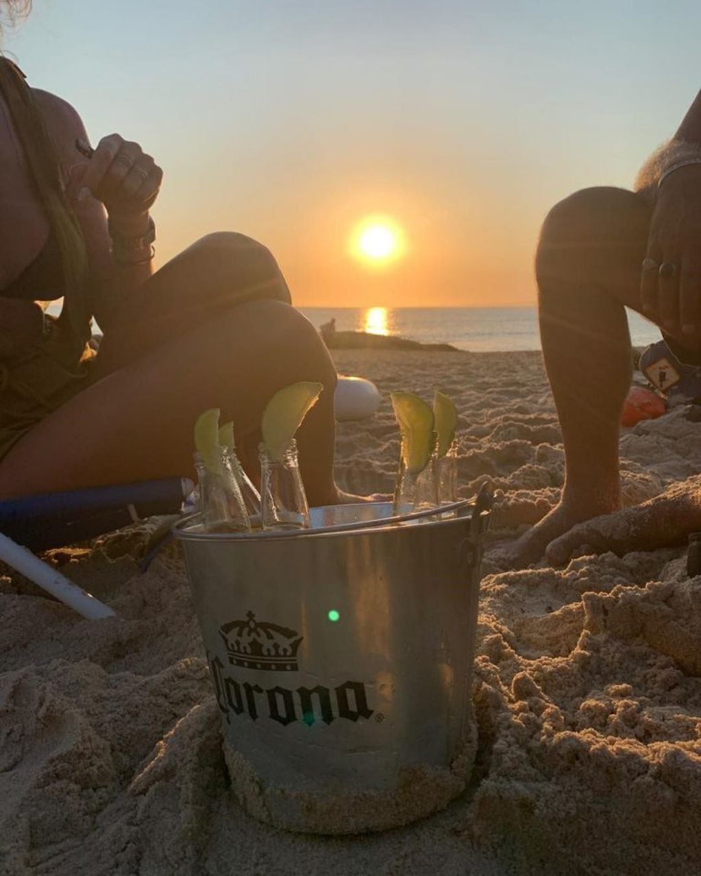 González Oro pasó un día de playa con Matías Tasín y otros amigos y los etiquetó en sus redes sociales (Foto: Instagram/ @oscar_gonzalezoro)