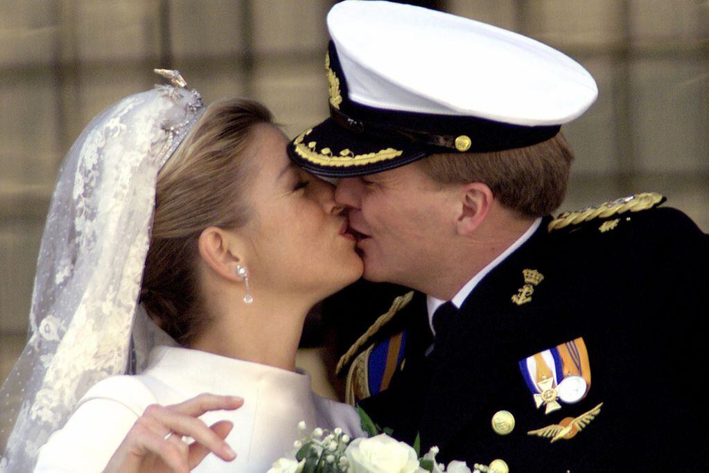2 de febrero de 2002 Boda con el príncipe Guillermo de Holanda. (AP)
