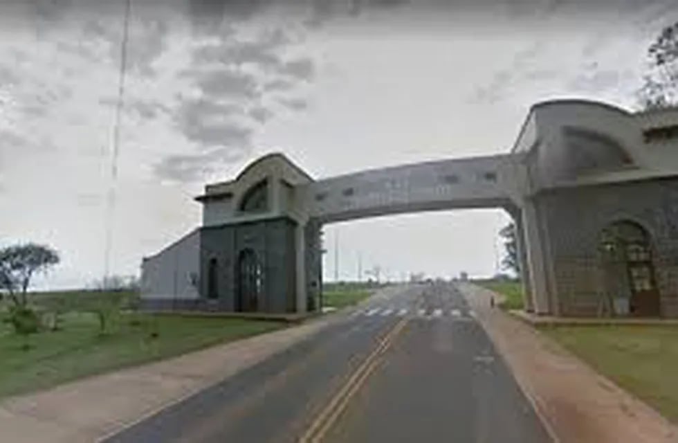 Arco del límite de Misiones y Corrientes en la ruta nacional 12. (WEB)