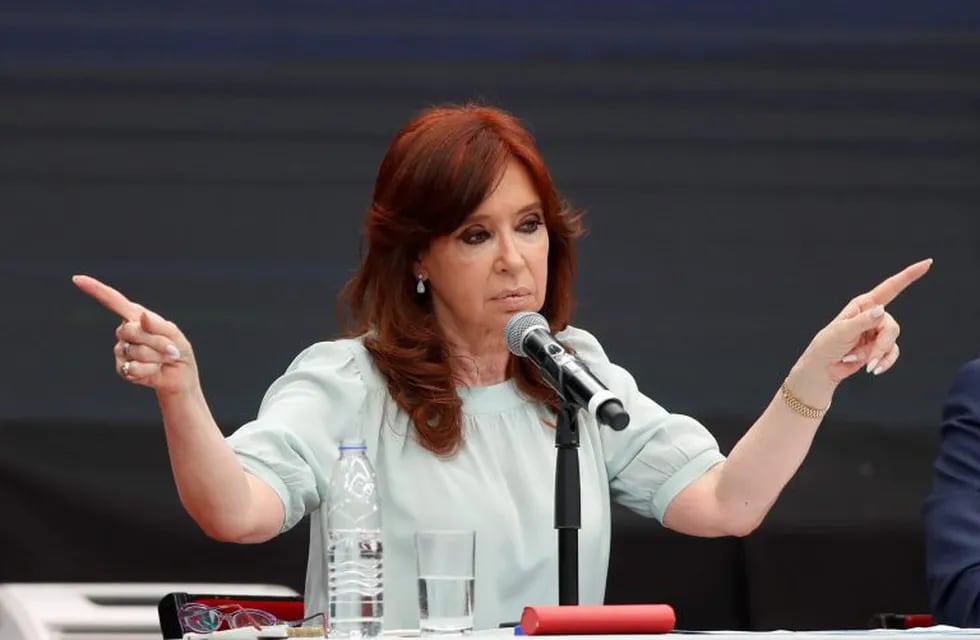 Cristina Kirchner acusó al Gobierno de realizar un \