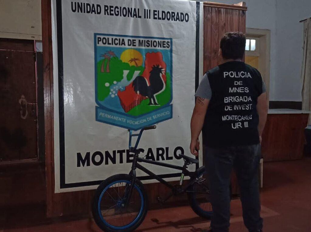 Recuperan una bicicleta robada en Montecarlo.