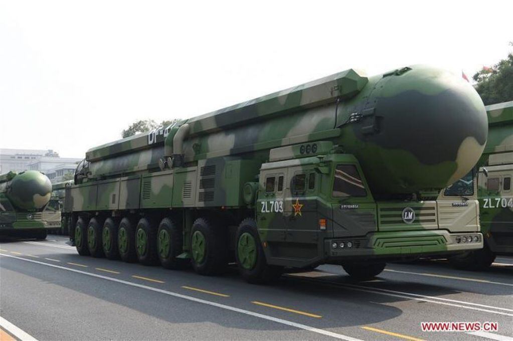 Uno de los nuevos misiles presentados durante el desfile militar.