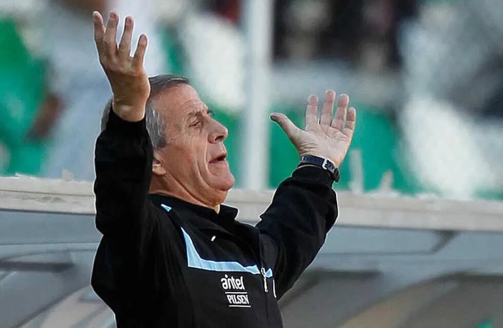Óscar Washington Tabárez podría dejar de ser el DT de Uruguay. (Foto: AP)