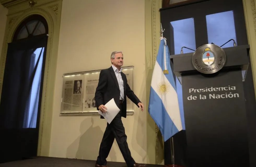 DYN43, BUENOS AIRES 16/11/16, EL MINISTRO DE MODERNIZACIÓN, ANDRÉS IBARRA, DURANTE LA CONFERENCIA DE PRENSA QUE OFRECE ESTA TARDE EN CASA DE GOBIERNO.FOTO:DYN/JAVIER BRUSCO ciudad de buenos aires andres ibarra ministro de modernizacion conferencia de prensa