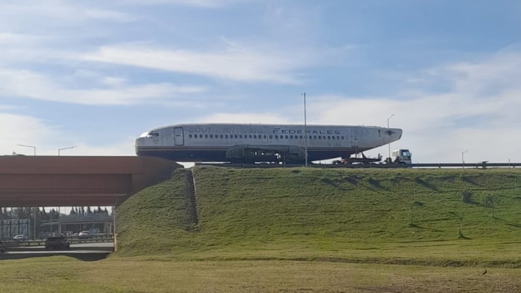 Un gran avión fue visto en Circunvalación de Córdoba.