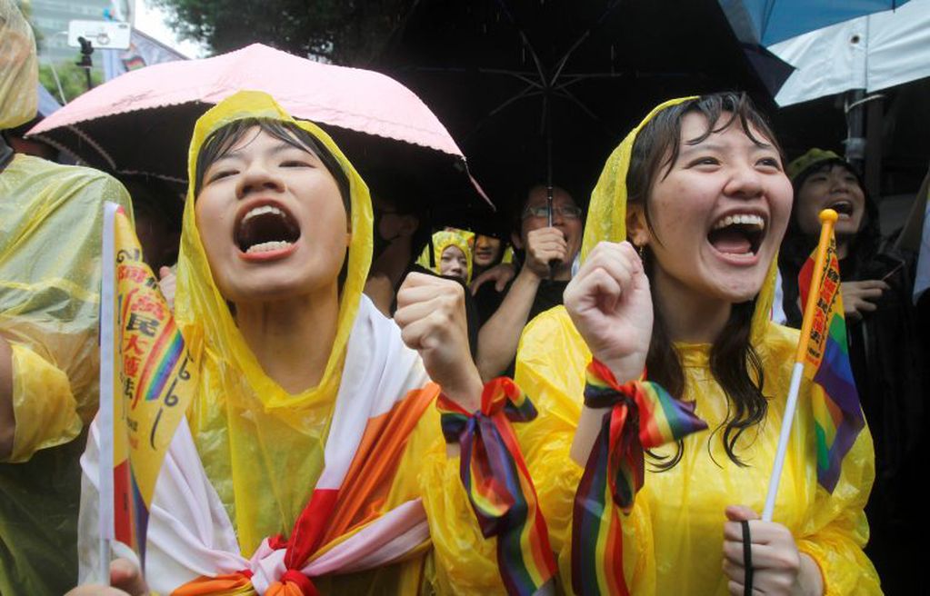 Taiwán se convierte en el primer país asiático en legalizar el matrimonio homosexual (AP)
