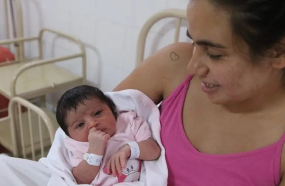 Emma, la primera bebé del año en Río Cuarto. (Gentileza Puntal.com)