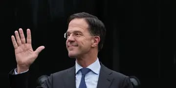 Todo el gobierno holandés renunció por el mal manejo de subsidios familiares