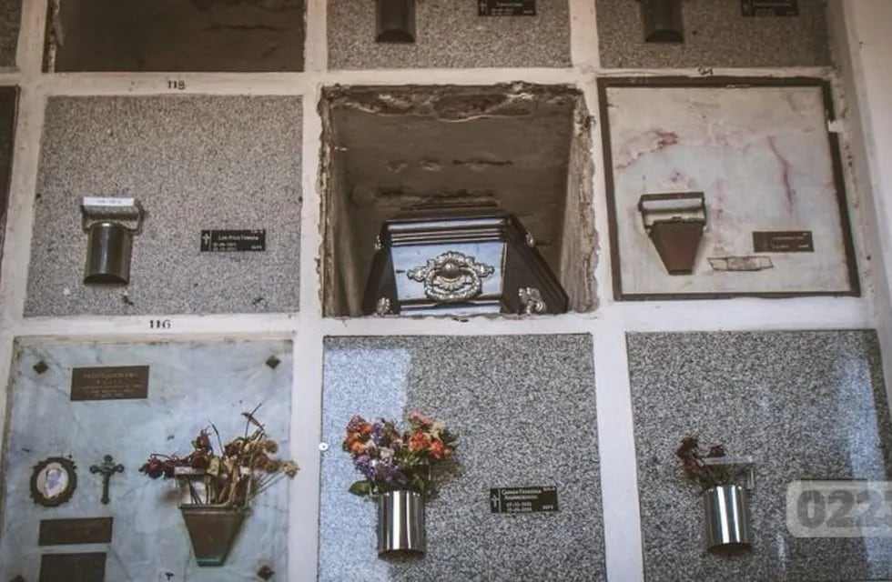 Nichos en cementerio de Mar del Plata (Foto: 0223)