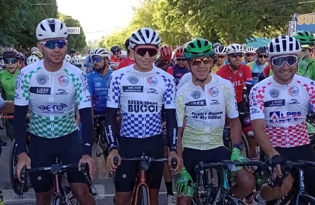 Mallas líderes de la Vuelta de Mendoza 2023.