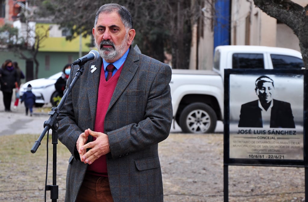 El intendente Raúl Jorge destacó la figura y trayectoria del concejal (m.c.) y funcionario municipal José Luis Sánchez, fallecido el año pasado.