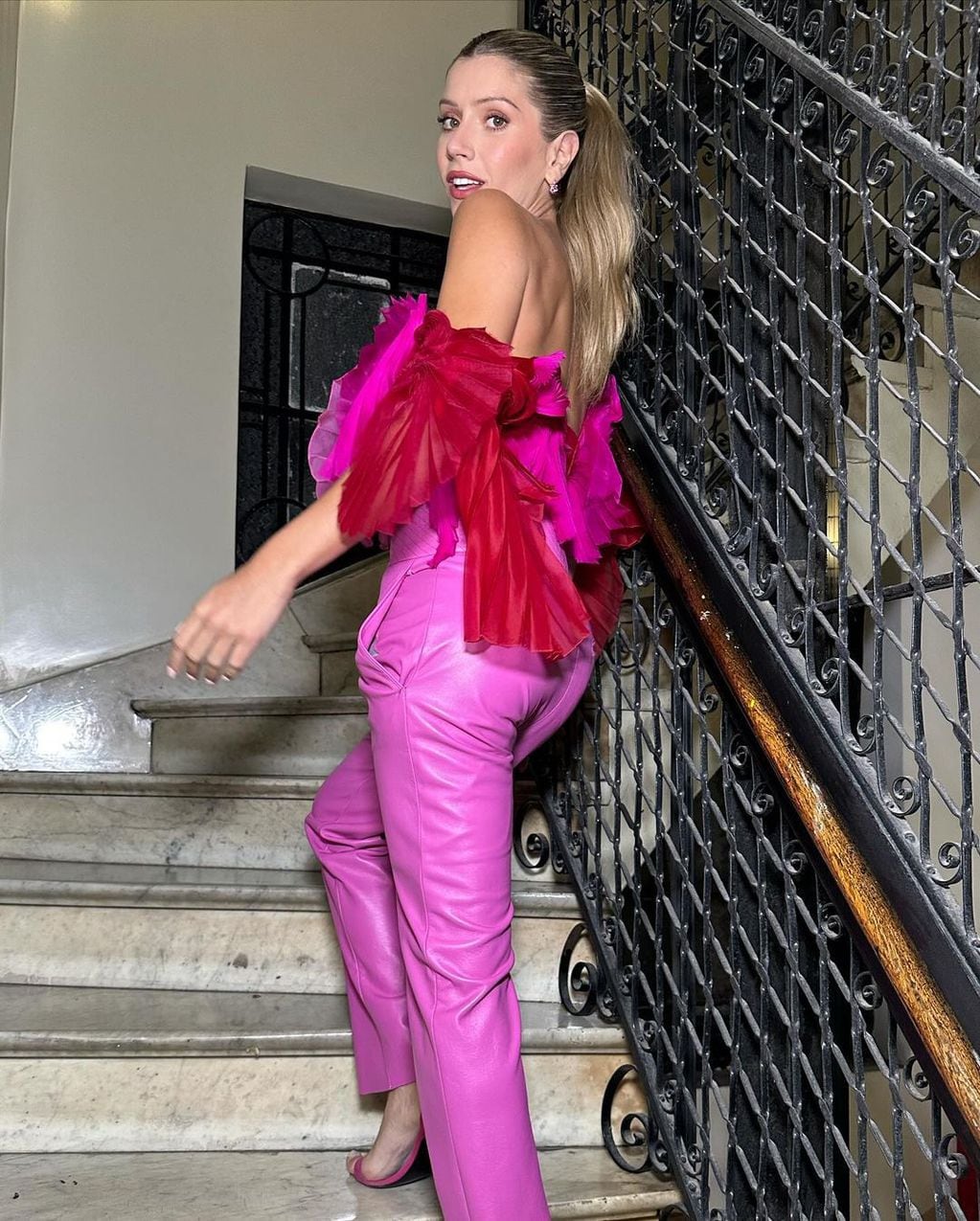 Laurita Fernández impactó con un look total pink antes del estreno de Legalmente Rubia