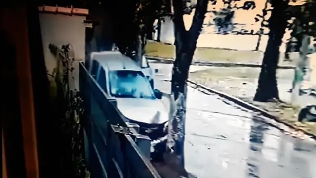 Conductor chocó y mató a dos ladrones en Juez Zuviría al 200