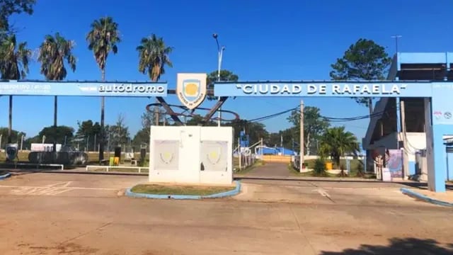 Fachada del autódromo "Ciudad de Rafaela"