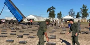 Gendarmería incautó en Corrientes más de 9 toneladas de marihuana que provenía de Misiones